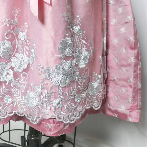New floral embroidered dirndl dress - Picture 4 of 4